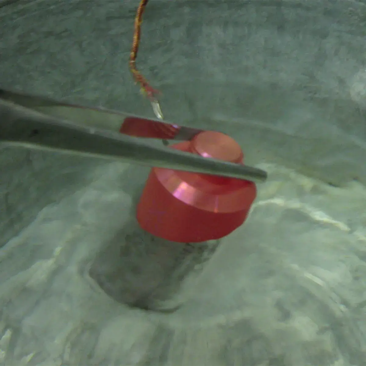 Source being shocked from 800°C to 20°C (in water)